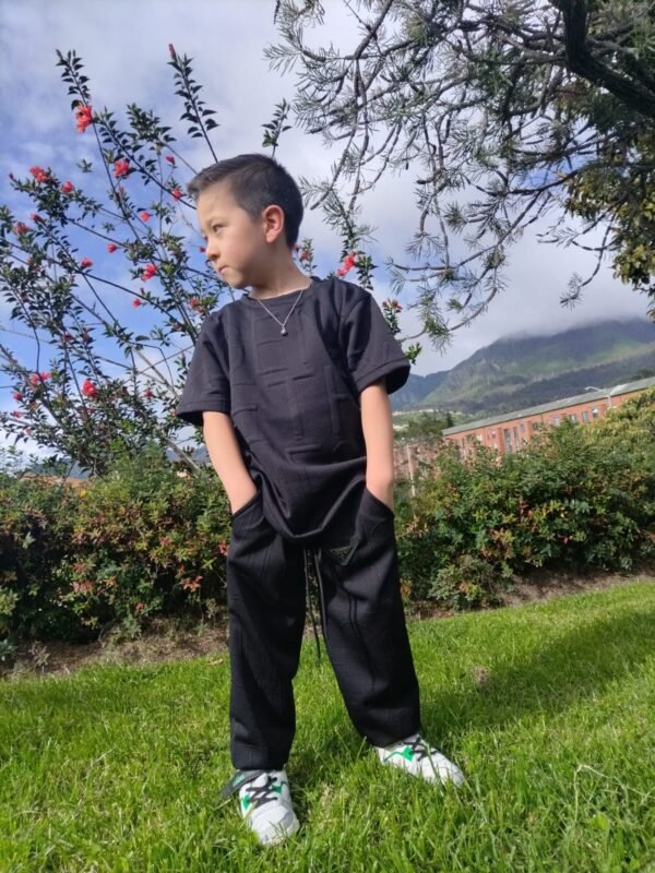 Conjunto moderno niño